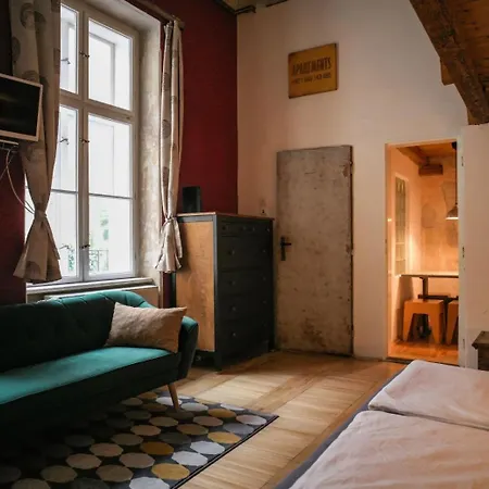 דירה Charming With Big Shared Terrace In The Center קושיצה